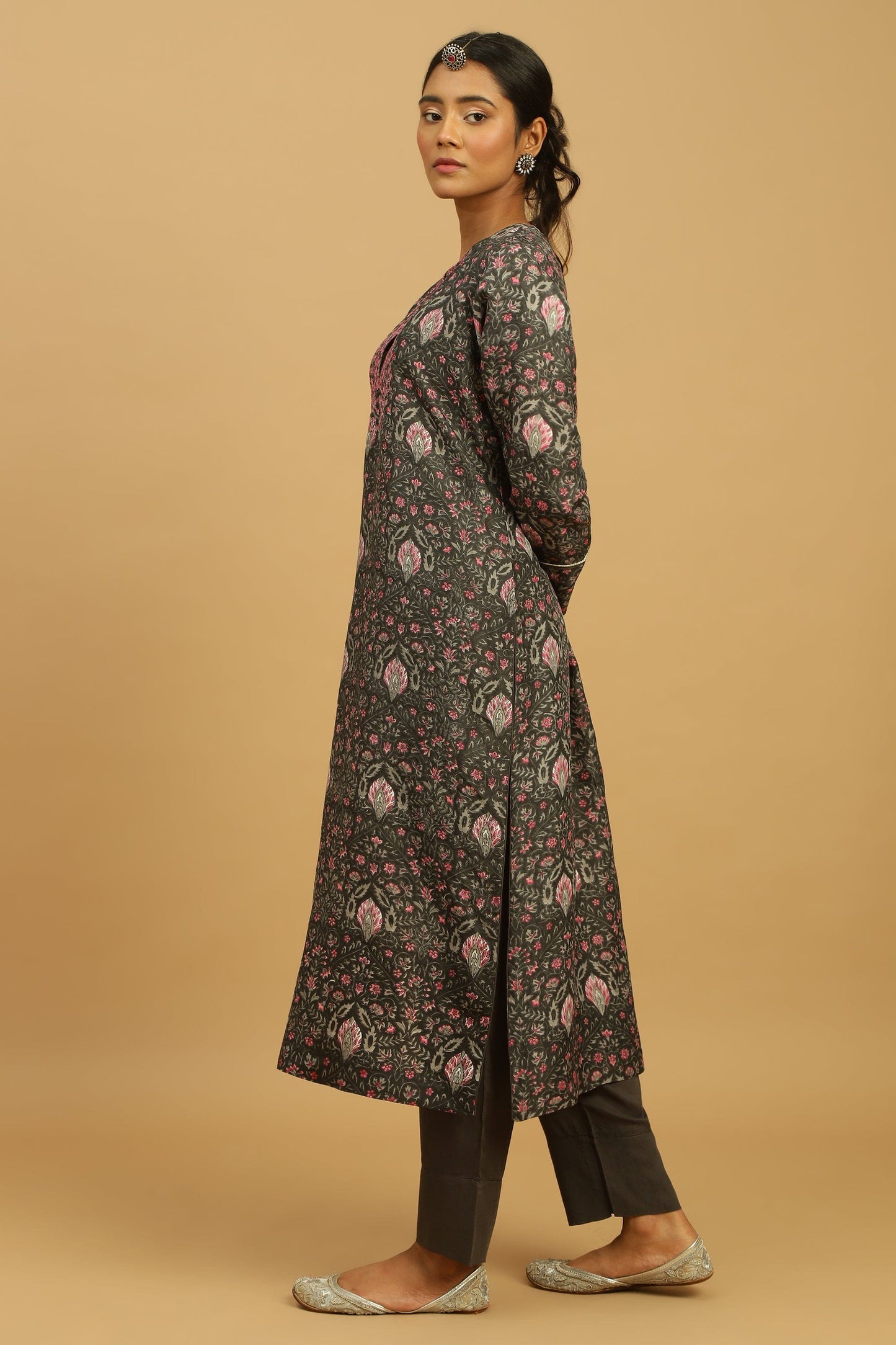 BLACK BOOTIE JAAL SILK TUNIC SET