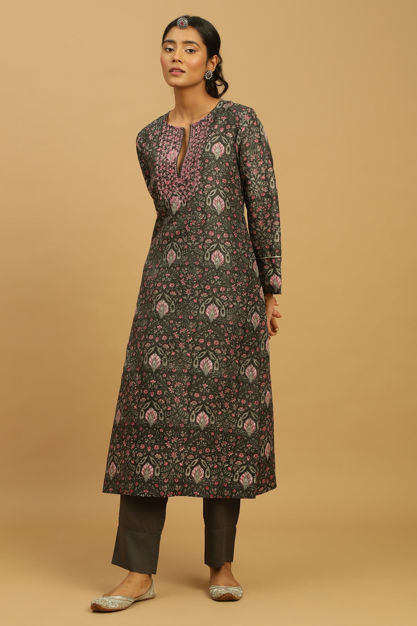 BLACK BOOTIE JAAL SILK TUNIC SET