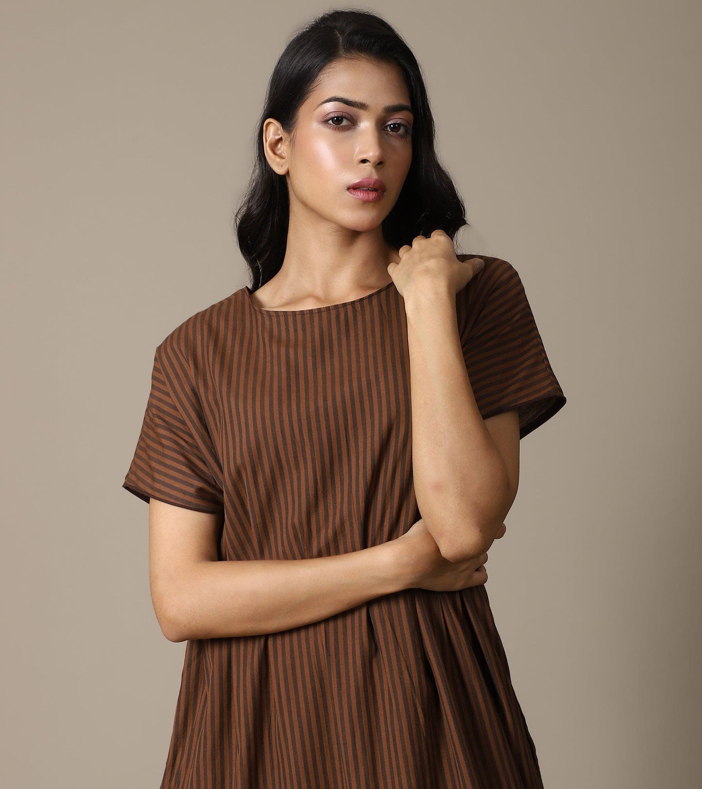 ORGANIC BROWN STRIPE PLEAT DRESS