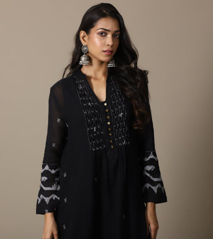 BLACK JAMDANI TUNIC SET