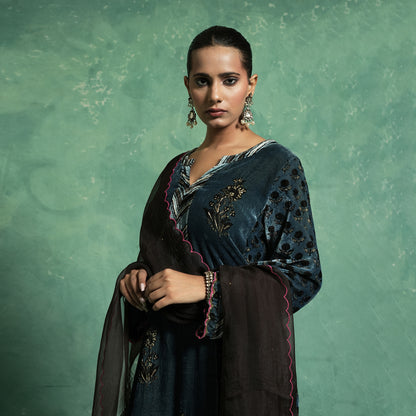 VELVET INDIGO KURTA SET WITH DUPATTA (SET OF 3)